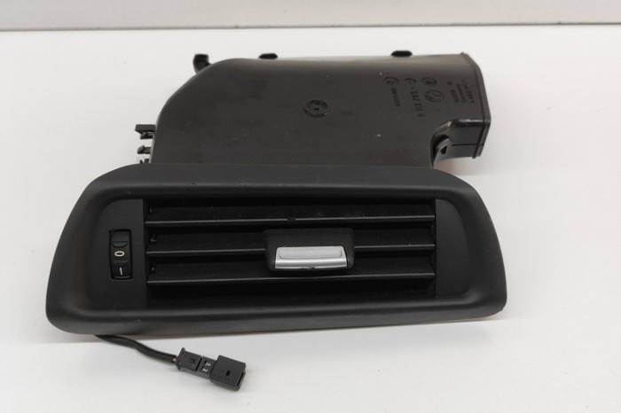 Gura de ventilație planșa de bord BMW 7 F01, F02 2011 OEM: 9153741,9113793 28441598