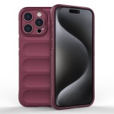 Husa pentru iphone 15 pro max, antisoc, margini cu striatii, design minimalist, bordeaux
