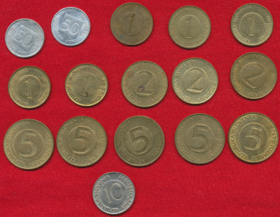 Slovenia 16 monede - nici o dublură. foto