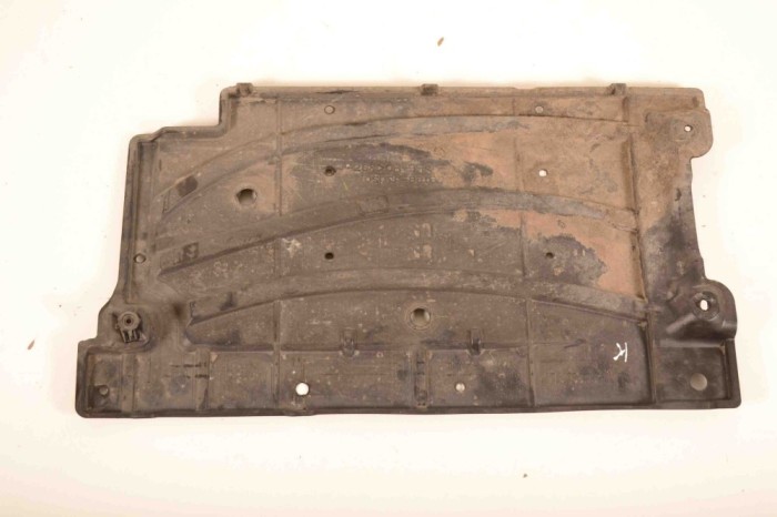 Scut motor st&acirc;nga spate TOYOTA PRIUS _W3_ 2014 OEM: 58168-47020