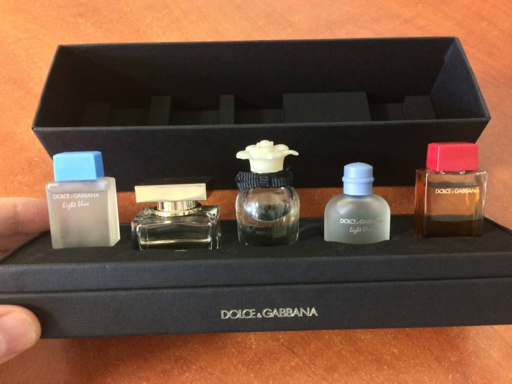SET mini parfumuri Dolce&Gabanna (5 bucati) , NOU !!! | arhiva Okazii.ro