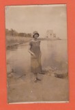 AMS @ - FOTO FEMEIE PE PLAJA LANGA CAZINOU, CONSTANTA, PERIOADA INTERBELICA
