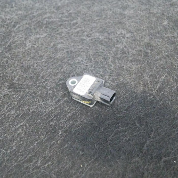 Senzor de impact lateral st&acirc;nga MASERATI GRAN TURISMO 2013 OEM: 193783 2734088