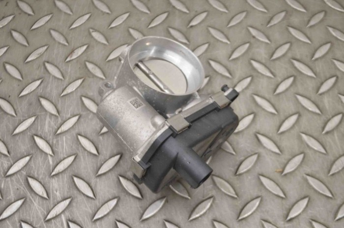 Corp clapetă VW T-ROC A11 2021 OEM: 04E133062T