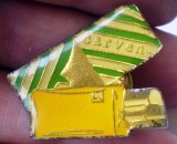 I.284 INSIGNA PIN COSMETICE CARVEN 27mm