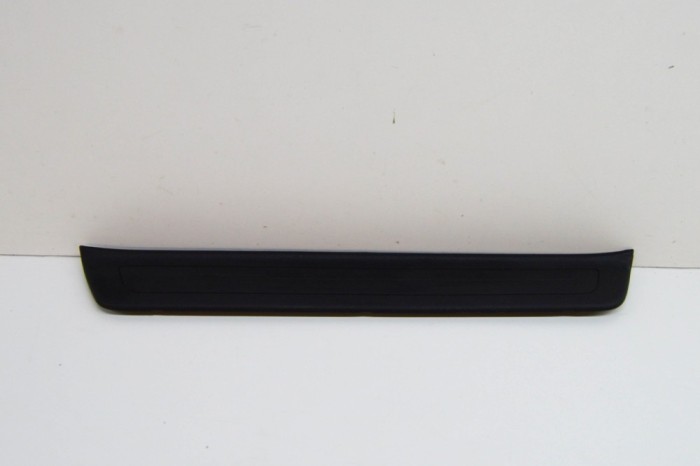 Ornament prag dreapta față KIA NIRO 2022 OEM: 85883-G5000 17402617