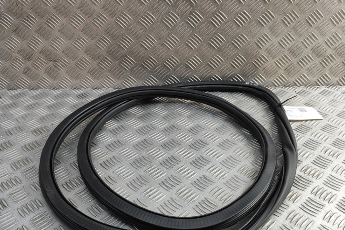 Garnitura ușă dreapta spate VW POLO AW1, BZ1, AE1 2020 OEM: 2GS867914B | 31866389