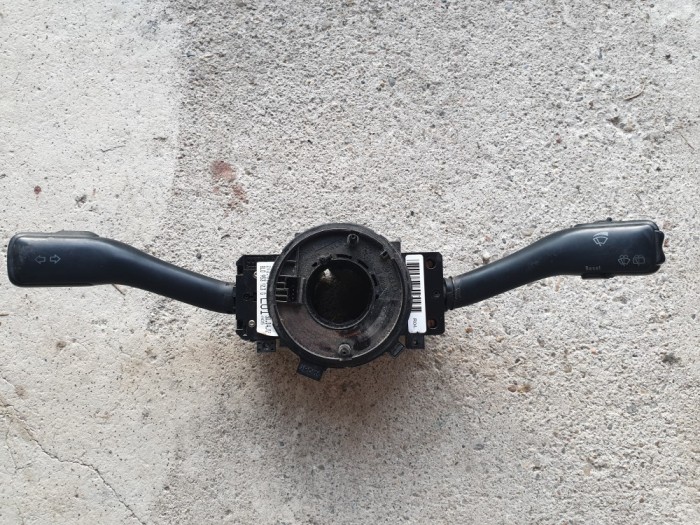 bloc semnalizare SKODA Fabia 1 - an 2002 -