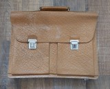 Ghiozdan vechi / servieta vintage, de piele, cu 2 compartimente si 2 buzunare