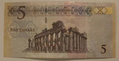 Bancnota - Libia - 5 Dinars 2015 foto