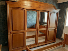 Mobila dormitor vintage din lemn masiv, brad foto