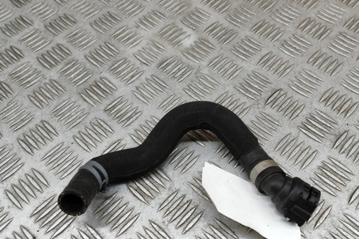 Furtun de lichid de răcire AUDI Q5 8R 2015 OEM: 8R0819374C 30667716