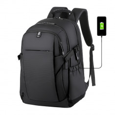 Rucsac multifunctional, Rezistent la apa, cu Port de incarcare USB, smart casual pentru Business/ Calatorii si Laptop 15,6 inchi, VisionHub, 30cm X 45