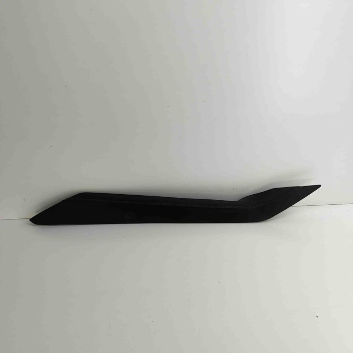 Ornament consola centrală MAZDA CX-30 DM 2023 OEM: DFS4-64-48XB,DFS4-64-48XB-02,DFR5-64-924 29831664