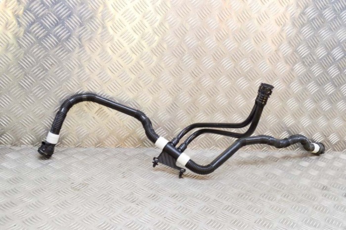 Alt furtun TESLA MODEL Y 2022 OEM: 1647665-00-E 15088023