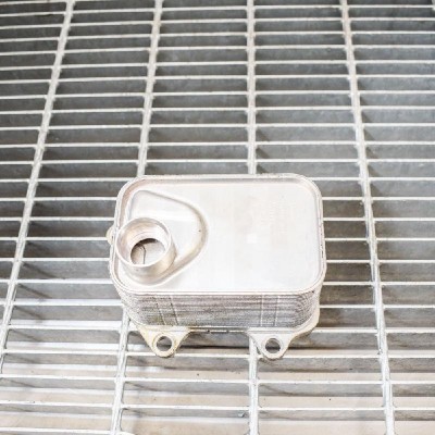 Răcitor de ulei AUDI A1 8X1, 8XK 2014 OEM: 06L117021C | 3293430 foto