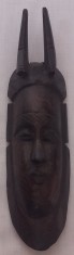 Masca sculptata manual, arta tribal africana, vintage