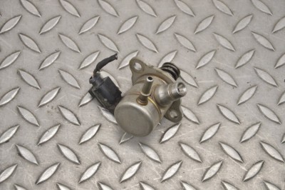 Pompa de combustibil VW GOLF VII 5G1, BQ1, BE1, BE2 2019 OEM: Hatchback | 18280337 foto