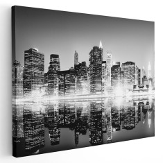 Tablou canvas peisaj de noapte cu zgarie nori alb negru 1023 Tablou canvas pe panza CU RAMA 20x30 cm