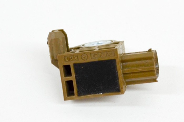 Senzor de impact lateral dreapta MAZDA CX-5 KE, GH 2012 OEM: KD45-57KC0 14367131