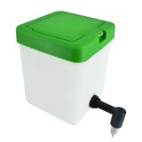Adapatoare Iepuri 0.5L cu Niplu Metalic - Fixare Cusca, Rezervor Gradat, Plastic Calitativ