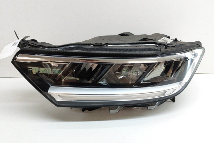 Far st&acirc;nga față VW T-ROC A11 2023 OEM: 2GA941005G 25608154