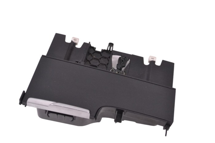 Scrumiera VOLVO V90 II 2018 OEM: 31377379 | 17616493