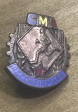 AMS2 Insignă vintage de colecție &bdquo;GMA - Reconfirmare&rdquo;, emblemă sportivă comunistă din metal patinat și email, cu atlet &icirc;n alergare și stea
