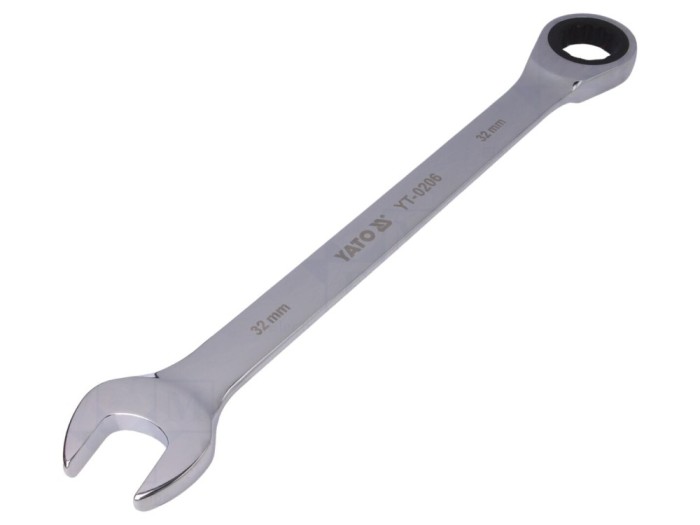 Cheie combinată cu piedică 32mm