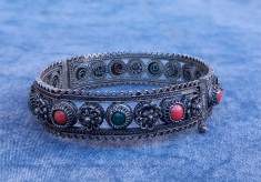 bratara veche din argint in filigran foto