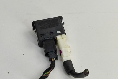 Port USB/AUX-In BMW 6 Cabrio F12 2012 OEM: 9237654 29488757 foto