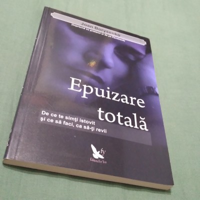 EPUIZARE TOTALA -JOAN BORYSENKO foto