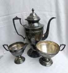 Set ceainic, zaharnita si letiera din alama argintata, perioada interbelica foto
