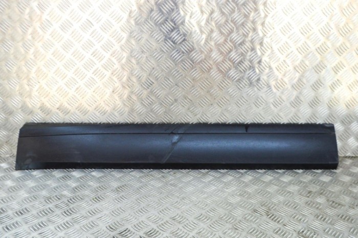 Bandou inferior ușă dreapta față JAGUAR E-PACE X540 2019 OEM: J9C3-21064-A 14371279