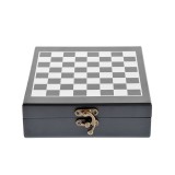 Set cadou sah si accesorii pentru vin in cutie eleganta