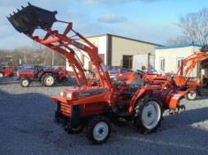 Mini Tractor KUBOTA L1-185