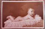 QW18 23 - Fotografie foarte veche - bebelus nud - 1935