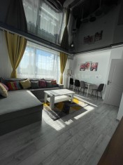 Apartament Modern cu 2 Camere de V&acirc;nzare &ndash; Mamaia Nord, Zona Uzina cu Pizza