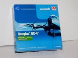 Macheta avion Douglas DC-4 Qantas VH-EBL Hong-Kong Trader 1:200 Hobby Master
