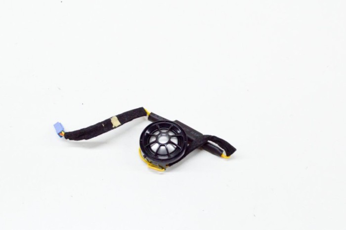 Difuzor ușă st&acirc;nga spate BMW i3 I01 2019 OEM: 9349999 13787440