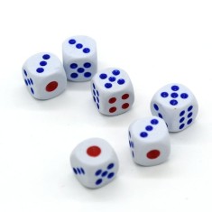 Set 50 zaruri albe cu puncte albastre si rosii, 13 mm, pentru jocuri de societate sau jocuri de noroc