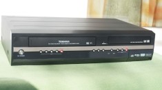 DVD recorder combo VHS Toshiba D-VR52 stereo Hi-Fi