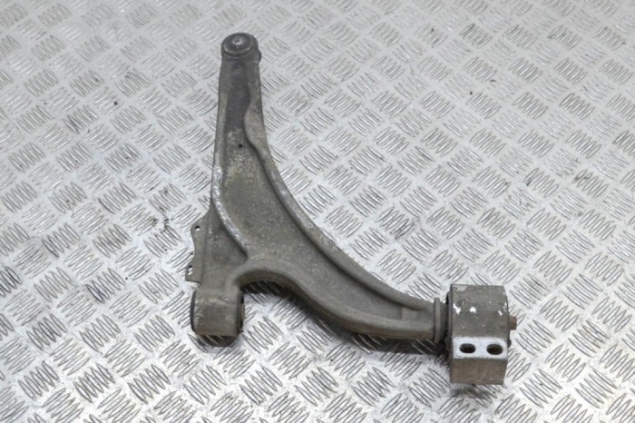 Braț inferior st&acirc;nga față OPEL ZAFIRA TOURER C P12 2012 13577797