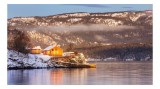 Tablou Canvas Landscape: Cabana pe lac rece &icirc;n amurg, 39 x 26 cm, CMCLASS