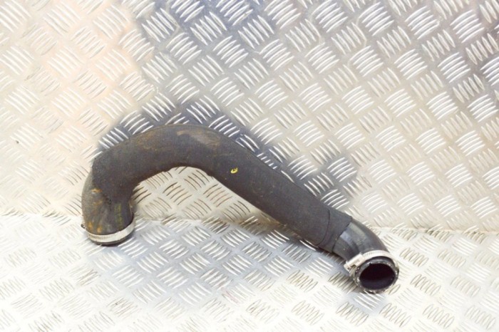 Furtun intercooler AUDI A6 4A2, C8 2020 13121136