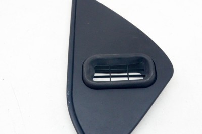 Ornament lateral planșa de bord MASERATI GHIBLI M157 2015 OEM: 670010826,06700184350,FGMRU02103 12157165 foto