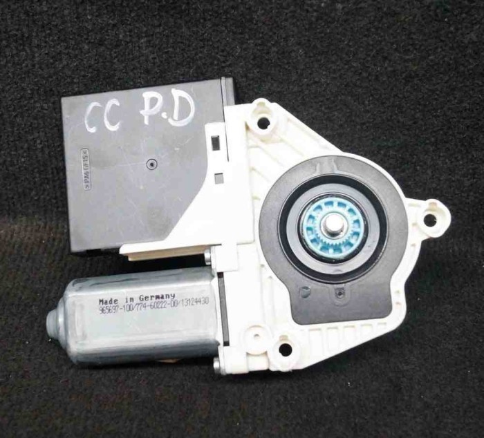 Motor macara geam ușă dreapta față VW CC 358 2016 OEM: 3C0959793C3C8959701 2114044