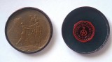 Medalia Expoziția Moldovei Intregite , 1925, inscripționata PARTICIPANT , bronz, &icirc;n cutia originala Arthus Bertrand Paris. SEt impecabil si ft rar !
