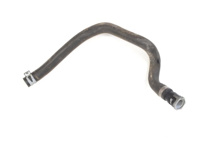 Furtun de lichid de răcire VOLVO V40 Hatchback 2013 OEM: 31319142 11441890