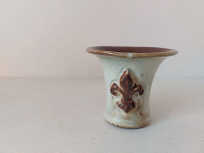Cana mica ceramica smaltuita cu decor varf de lance, 5.5cm inaltime foto